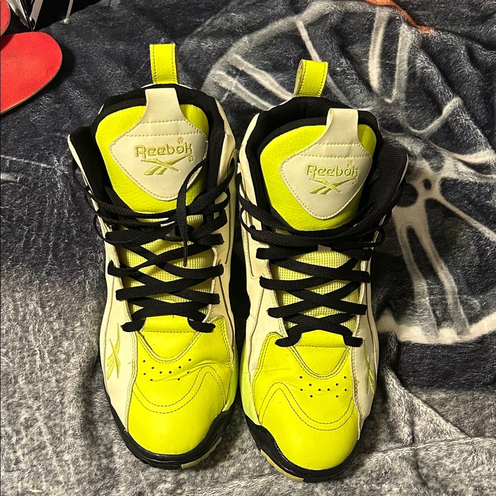 Reebok Kamikaze ll “GID”